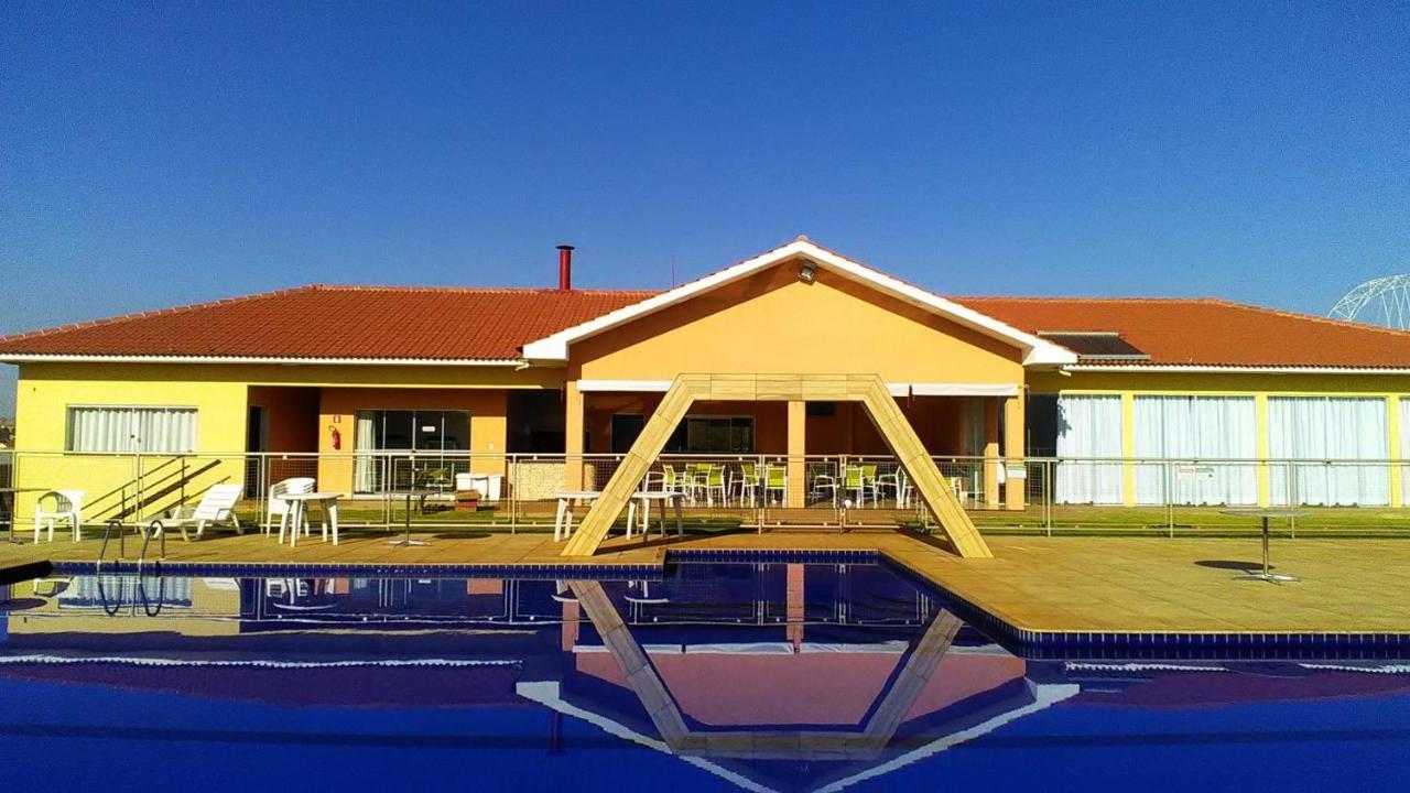 Thile Park Hotel Jatai Bagian luar foto