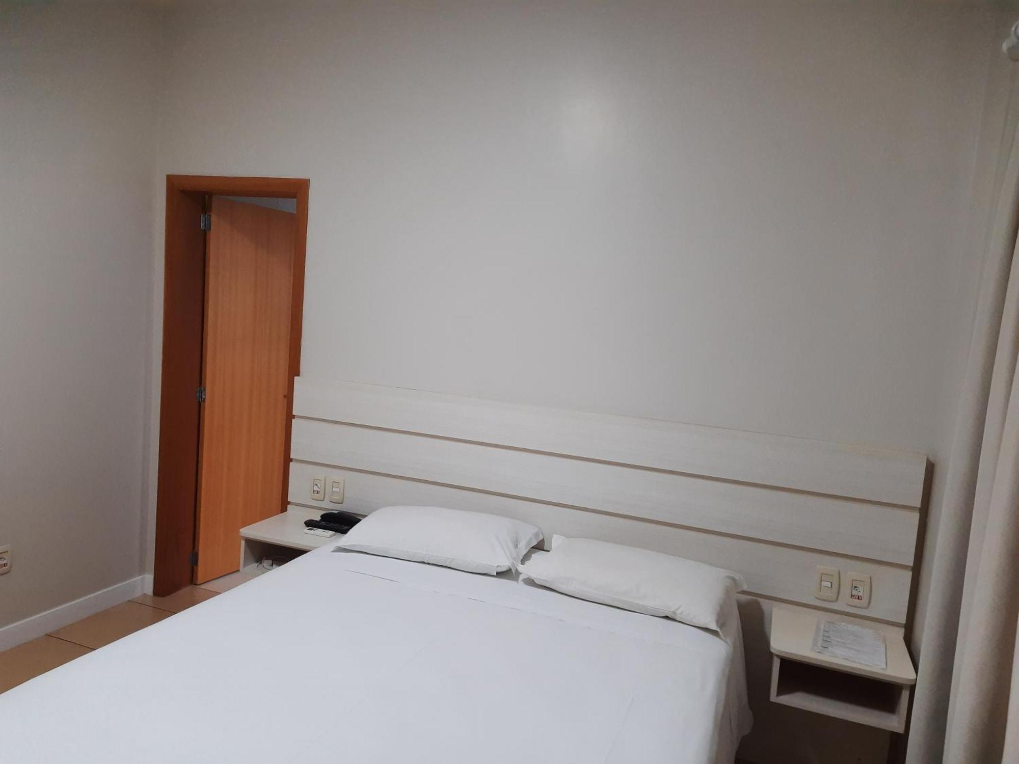 Thile Park Hotel Jatai Bagian luar foto